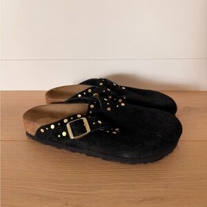 Birkenstock 'Boston Rivets' Black Suede Leather Clog | EU 39, US 8
